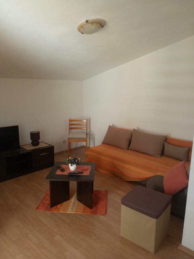 Apartment House Aria Baška Voda Dış mekan fotoğraf